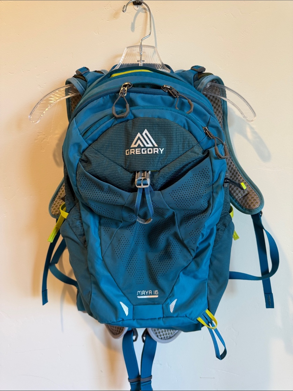 Gregory Maya 16L Meridian Teal Daypack w/3L Hydration Bladder